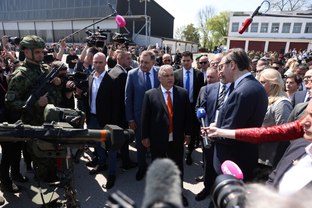 "Mađarska ima jasan plan, ali je sabotiraju njeni prijatelji na Balkanu": Bne-Intellinews o ciljevima Budimpešte tokom predsedavanja Savetom EU 2 "Mađarska ima jasan plan, ali je sabotiraju njeni prijatelji na Balkanu": Bne-Intellinews o ciljevima Budimpešte tokom predsedavanja Savetom EU 2