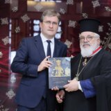 Selaković uručio orden mitropolitu Damaskinu 1