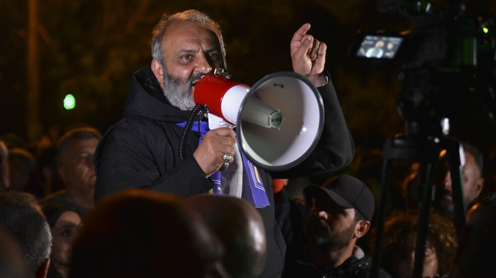 Jermenski nadbiskup poziva na demonstracije kako bi se svrgnula vlada 1