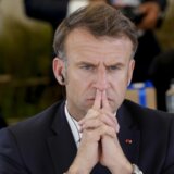 "Makron mora dozvoliti levici da vlada": Rojters o pregovorima o novoj vladi u Francuskoj 10