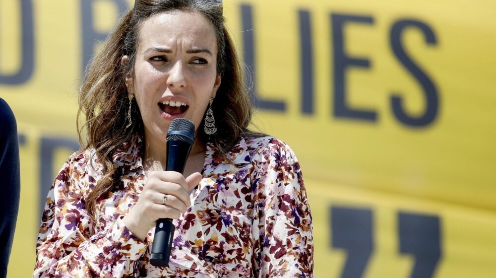 Stela Asanž: Džulijan Asanž će tražiti pomilovanje od Bajdena 1