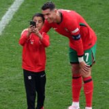 Selektor Portugala: Ronaldo je imao sreće što nije povređen posle ulazaka navijača na teren 7