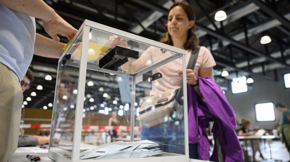 Ekstremna desnica vodi u prvom krugu parlamentarnih izbora u Francuskoj 1