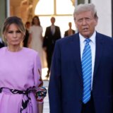 Amerika: Donald Tramp kaže da je suđenje za isplatu za ćutanje porno glumici Stormi Danijels „teško" palo supruzi Melaniji 7