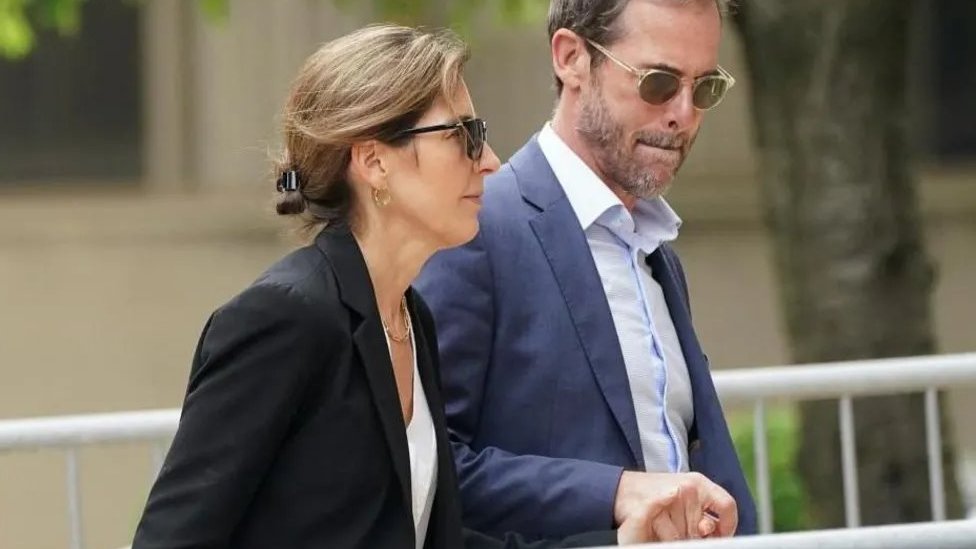 Suđenje sinu američkog predsednika Hanteru Bajdenu: „Našla sam mu pištolj, on me je i navukao na krek" 3 Hali Bajden