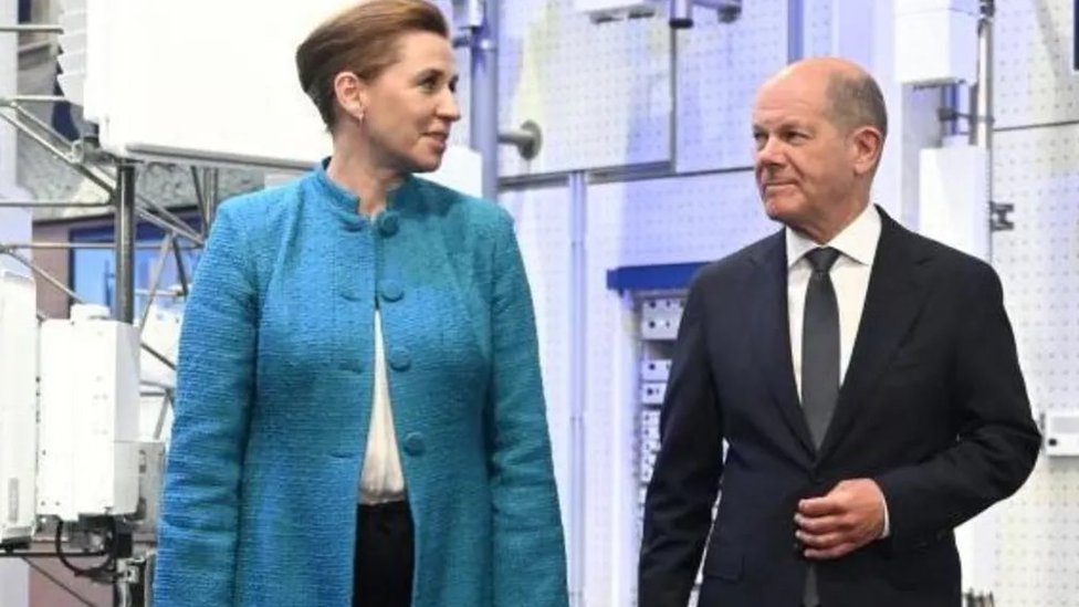 Izbori u EU: Evropski levi centar ima problema da zadrži navalu desnice 2 Mete Frederiksen iz Danske i Olaf Šolc iz Nemačke su dvoje od svega šačice evropskih lidera levog centra