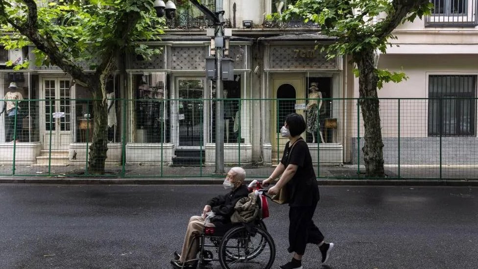 Nacrtani mačak glavobolja za kineske cenzore, da li je maca konačno dolijala? 2 Iznenadna blokada u Kini