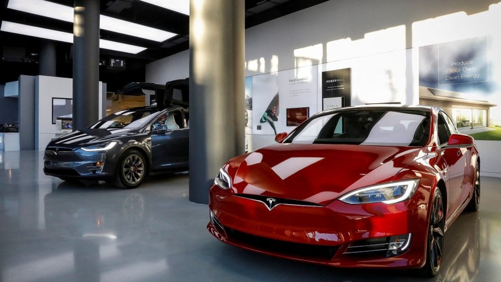 Ilon Mask: Deoničari Tesle odobrili bonus od 56 milijardi dolara vlasniku kompanije 2 tesla, tesla automobili