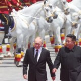 Severna Koreja i Rusija: Crveni tepih i parada za Putina u Pjongajngu, Kim dao „punu podršku Moskvi u ratu protiv Ukrajine" 7