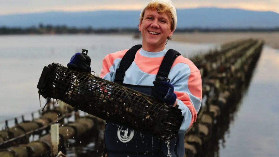 Od vinošaptača do lovca na duhove: Neobični poslovi u Tasmaniji kao turistički mamac 2 Australijski komičar Džoš Tomas