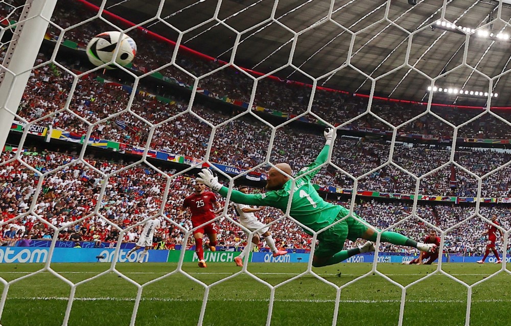 Euro 2024: Luka Jović iščupao izjednačenje protiv Slovenije; Danska otežala 'orlovima' 5 Srbija Slovenija