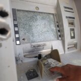 Izrael i Palestinci: „Imam novca na računu, ali ne mogu da kupim hleb za decu" 7