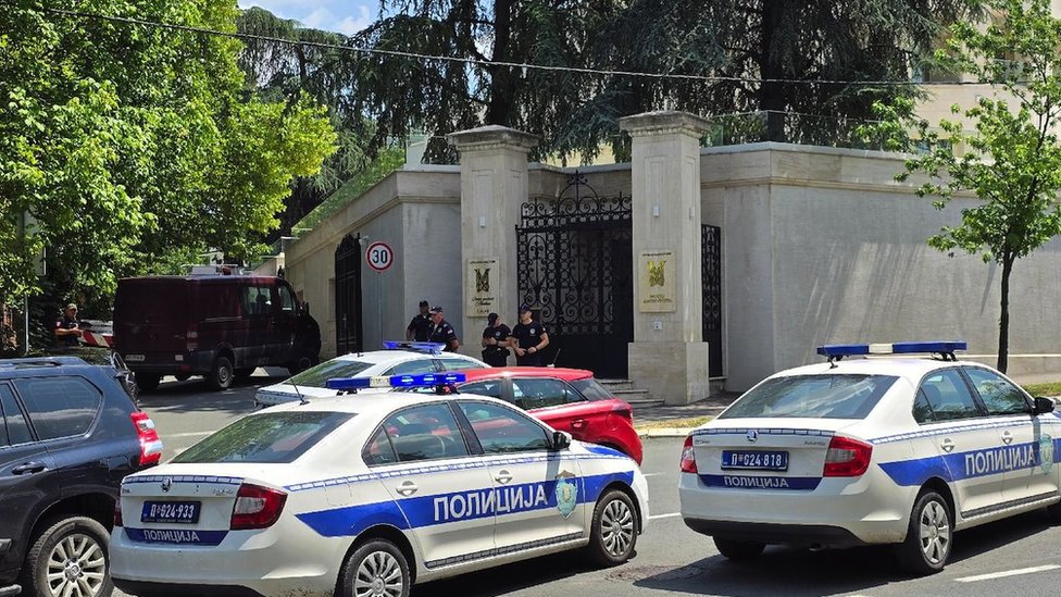 Srbija i Izrael: Ranjavanje žandarma ispred ambasade Izraela „teroristički čin", ocenjuju vlasti u Beogradu 1 Beograd, 29. jun 2024.