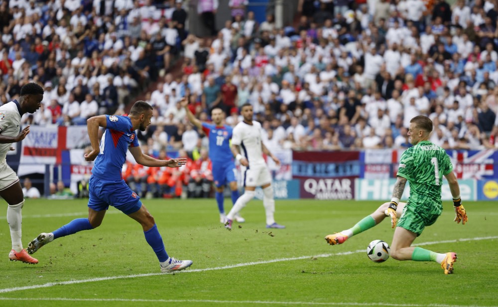 Euro 2024: Slovake delilo 60 sekundi od senzacije, Belingem i Kejn spasili Engleze 3 engleska, slovačka