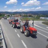 Malinari u protestnoj vožnji: „Umesto proizvođače, država štiti hladnjačare“ 5
