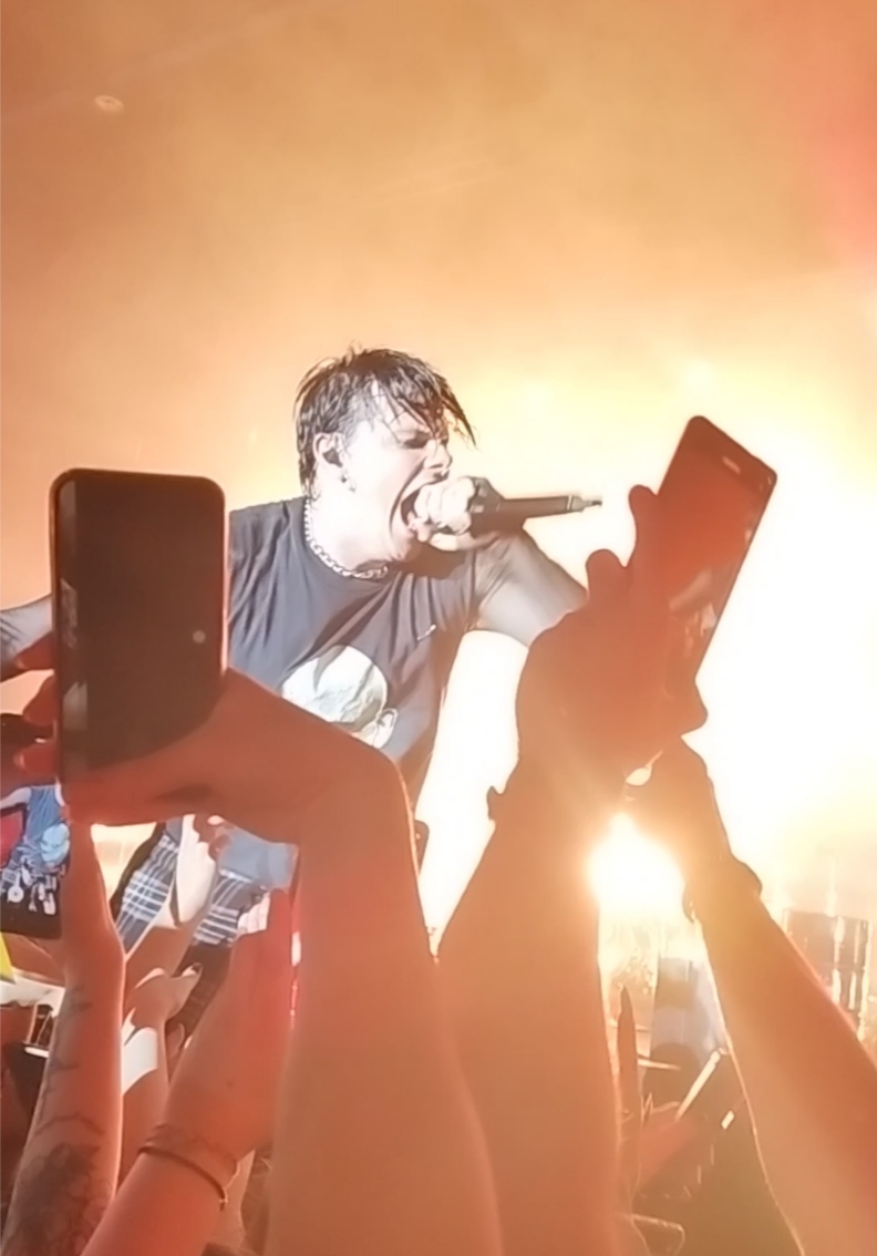 Euforija među zidinama Hangara: YUNGBLUD održao prvi i nezaboravan koncert u Luci Beograd 4 YUNGBLUD