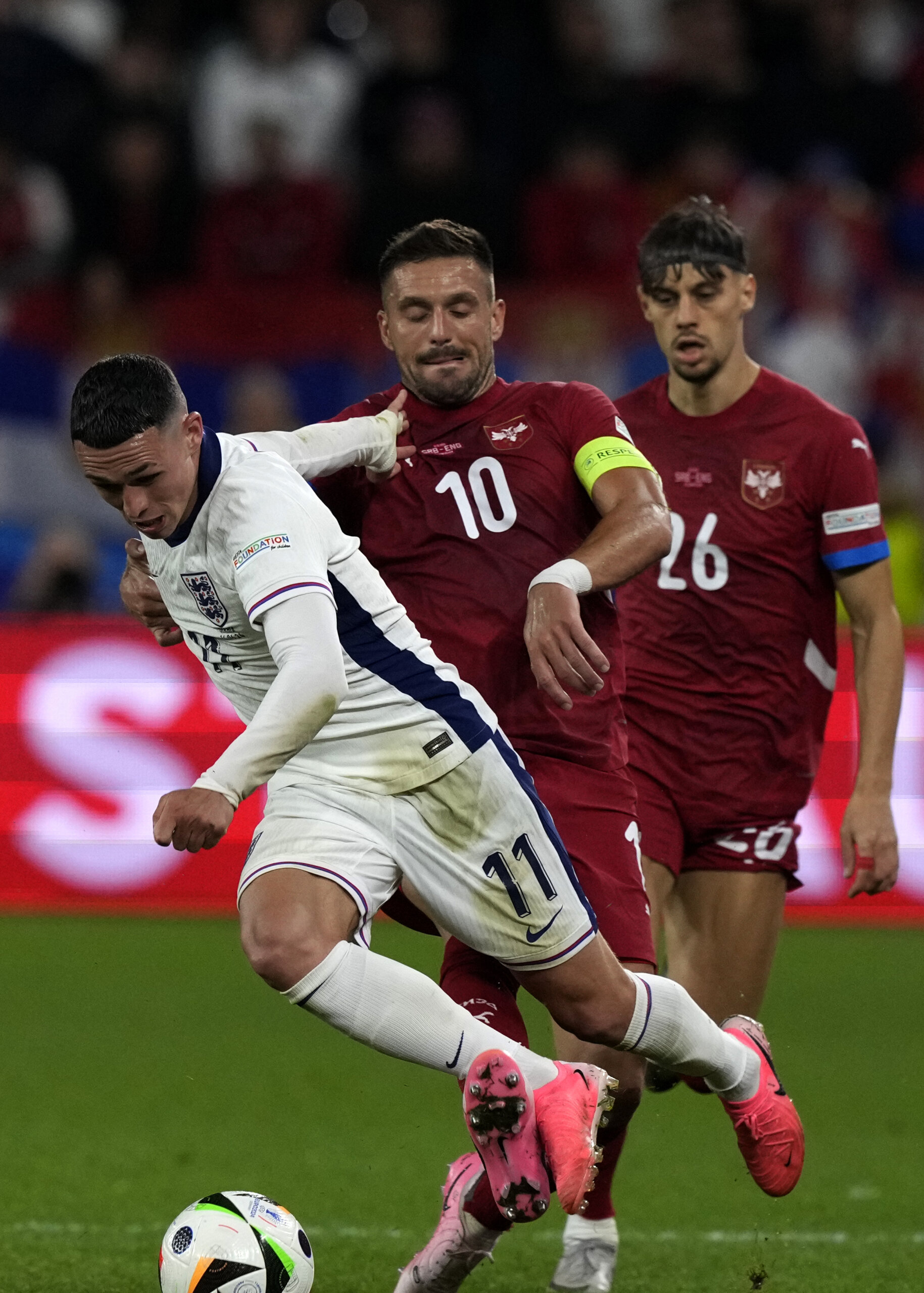 Milovan Rajevac za Danas o razbijanju osovinskog tandema reprezentacije: Koji su glavni razlozi poraza Srbije protiv Engleske i zašto je Tadić prenaglio? 3 Milovan Rajevac za Danas o razbijanju osovinskog tandema reprezentacije: Koji su glavni razlozi poraza Srbije protiv Engleske i zašto je Tadić prenaglio? 3