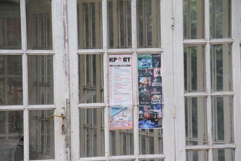 "Najpoštenije bi bilo da nam, ukoliko će ovo da ruše, daju druge stanove": Reporter Danasa u kompleksu Stare šećerane (FOTO) 13