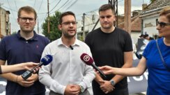 protest protiv festivala mirdita dobar dan Završen protest ispred Dorćol platz-a: Otkazan festival „Mirdita, dobar dan“, desničari se razišli uz vatromet i baklje (FOTO, VIDEO) 2