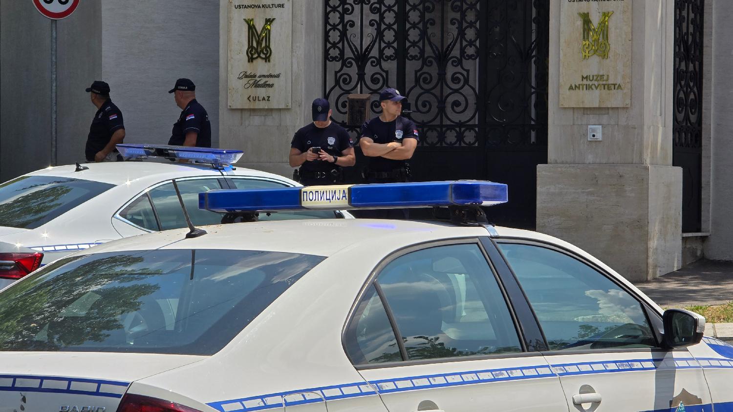 "Upozorenje da su pripadnici radikalnog islama još prisutni na našem prostoru": Sagovornici Danasa o napadu ispred ambasade Izraela 4