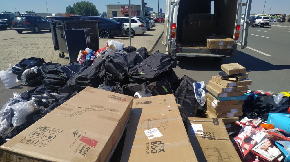 Porast carinskih prekršaja, tokom vikenda zaplenjena roba i gotovina u vrednosti preko 100.000 evra (FOTO) 1