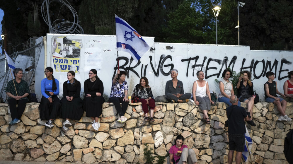 Očajanje porodica talaca raste, strahuje se da preko polovine zatočenih nije živo 1