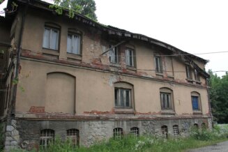 "Najpoštenije bi bilo da nam, ukoliko će ovo da ruše, daju druge stanove": Reporter Danasa u kompleksu Stare šećerane (FOTO) 3