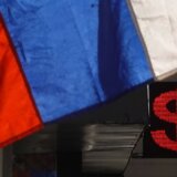 "U kasi ostala samo novčanica od 100 dolara": Moskovski tajms tvrdi da je nestašica deviza u bankama u Rusiji 5