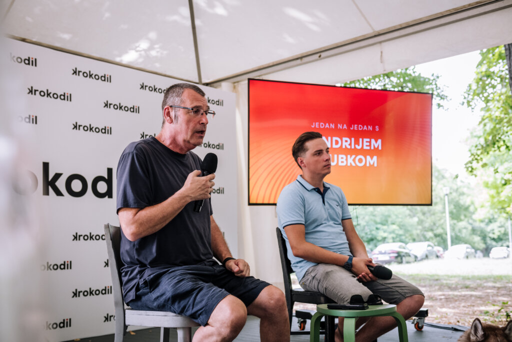 KROKODIL ugostio ukrajinskog pisca Andrija Ljubku: "Ovde postoji neki hibridni odnos ljubavi prema Rusiji i ratu" 2 KROKODIL ugostio ukrajinskog pisca Andrija Ljubku: "Ovde postoji neki hibridni odnos ljubavi prema Rusiji i ratu" 2