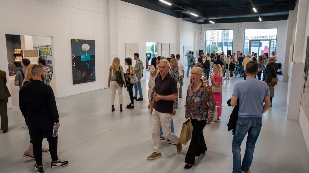 Izložbe „Zemljakinja“ i „Askeza“ za godišnjicu uspešnog rada Aleksić galerije iz Kragujevca 1