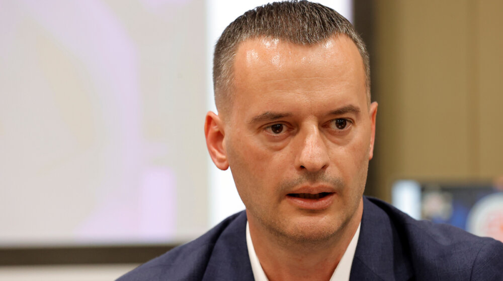 Oglasio se i direktor Superlige: Meč se nastavlja posle izveštaja delegata, Zvezda pobedila službenim rezultatom 1