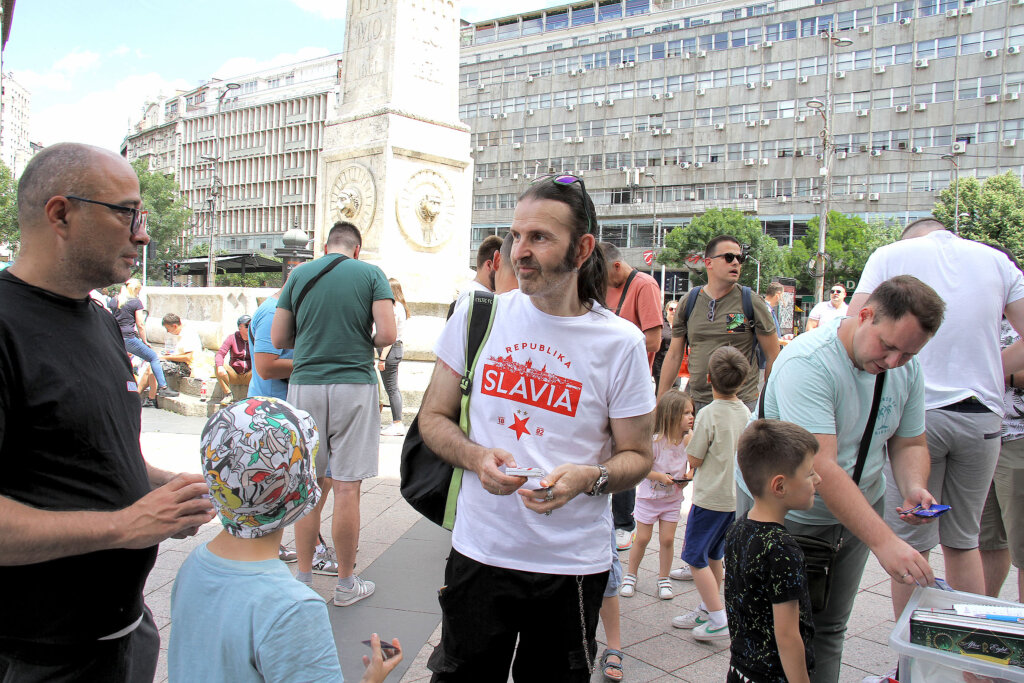 I venčanje može da pričeka kad su sličice u pitanju: Kako izgleda menjaža kod hotela Moskva (FOTO) 4 I venčanje može da pričeka kad su sličice u pitanju: Kako izgleda menjaža kod hotela Moskva (FOTO) 4