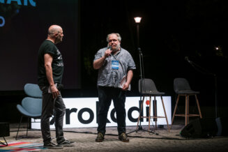 Počeo festival Krokodil: Gosti prve večeri bili Marko Tomaš, Matijas Enar, Nađa Petrović i Faruk Šehić 16