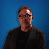 Roker, glumac, marketinški mag: Ko je Srđan Šaper, koji je dobio posao marketinških usluga za EKSPO 2027? 12