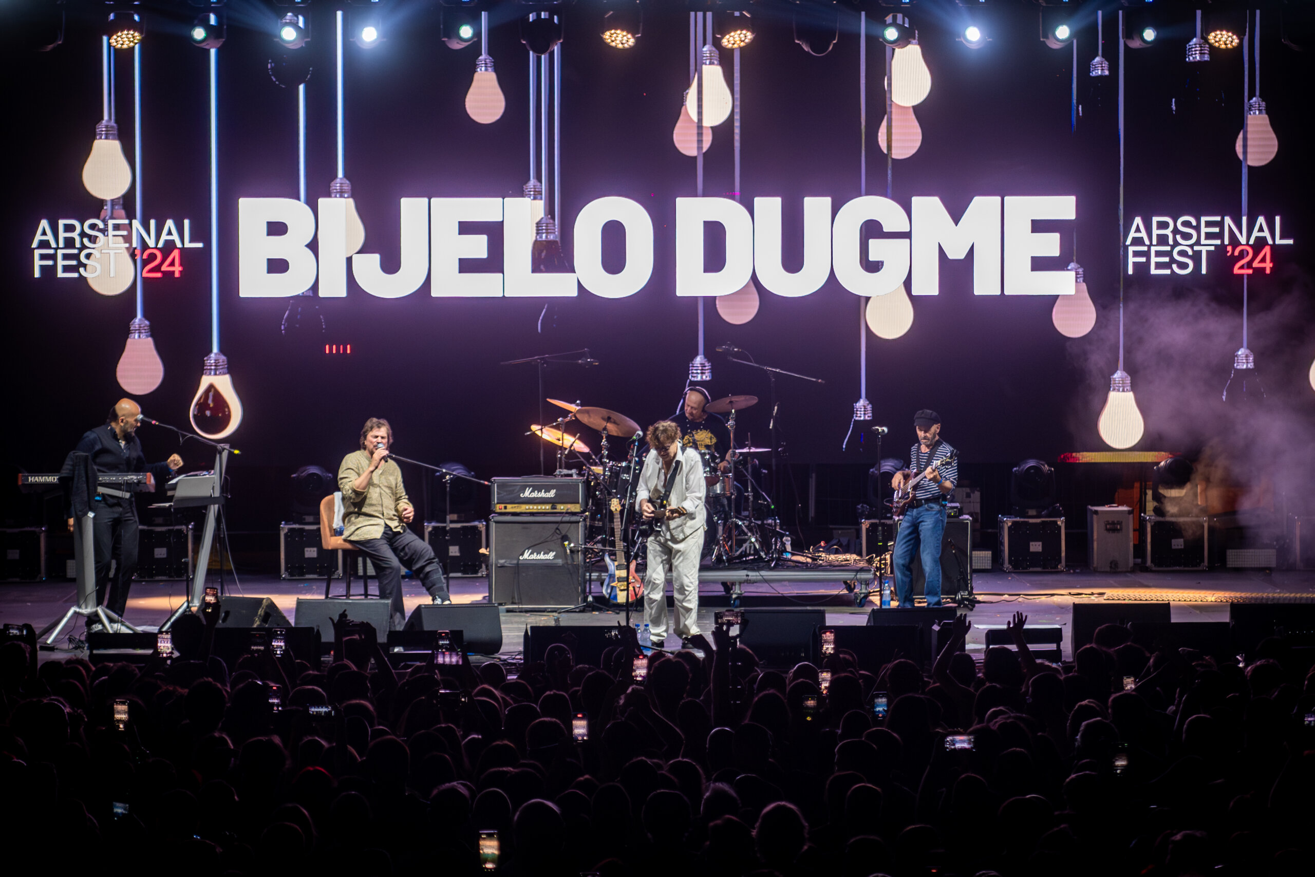 Počelo je uz vrišteću „Padaju zvijezde“...: Veličanstven koncert Bijelog dugmeta na Arsenal festu 4