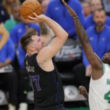 Dalas u velikom problemu, Dončić ne može sam, Boston hita ka tituli 1