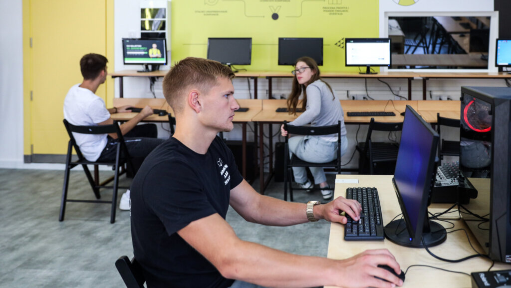 Poziv svim srednjim školama u Srbiji: Otvoren konkurs za Mejkers lab učionice budućnosti 3