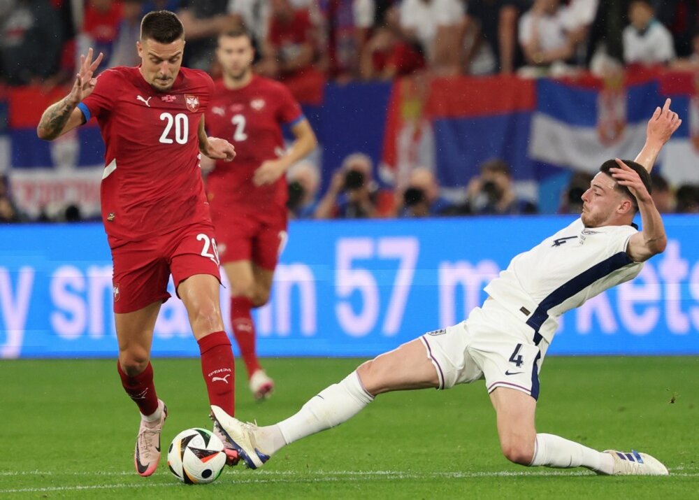 Rade Bogdanović posle utakmice između Srbije i Slovenije: Sergej trči kao baba, imamo dvojicu neradnika u odbrani 2