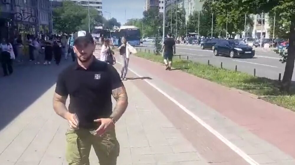 Novinaru Danasa Uglješi Bokiću nakon napada konstatovano nagnječenje grudne kosti 1