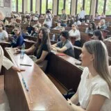 Ko će decu da nam uči: Niko neće u nastavnike, država nezainteresovana za ovaj problem 10