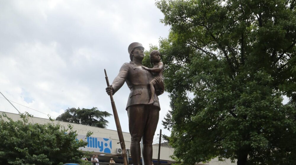 Otkriven spomenik Milunki Savić u Beogradu 1