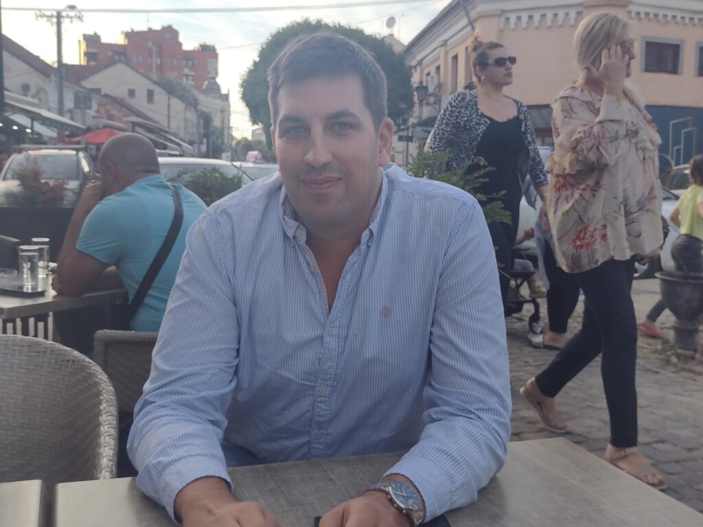 Vučić je u Srbiji „ugasio” sve stranke pa i svoju: Tribina Zajedno u Kragujevcu 4