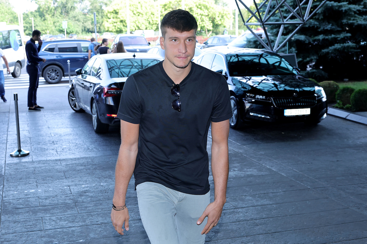 Okupila se muška košarkaška reprezentacija za olimpijske izazove: Nikola Jokić glavna zvezda (FOTO, VIDEO) 2 Okupila se muška košarkaška reprezentacija za olimpijske izazove: Nikola Jokić glavna zvezda (FOTO, VIDEO) 2