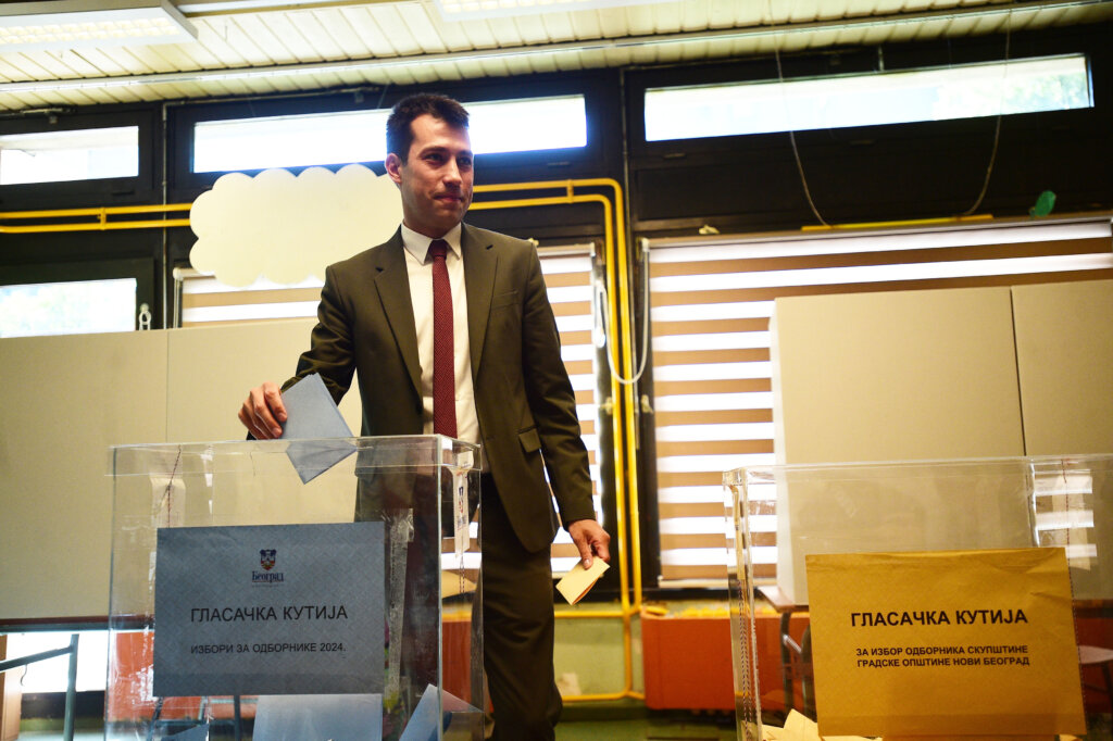 Šta su sve političari poručili tokom glasanja 2