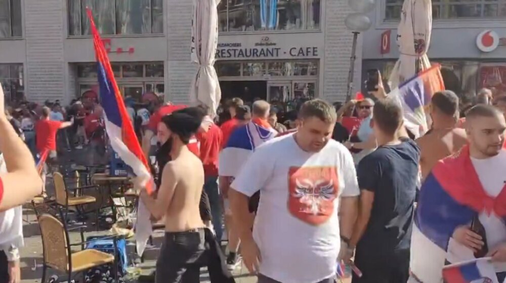 Tuča navijača Srbije s policijom u Minhenu, a pred meč sa Danskom 1