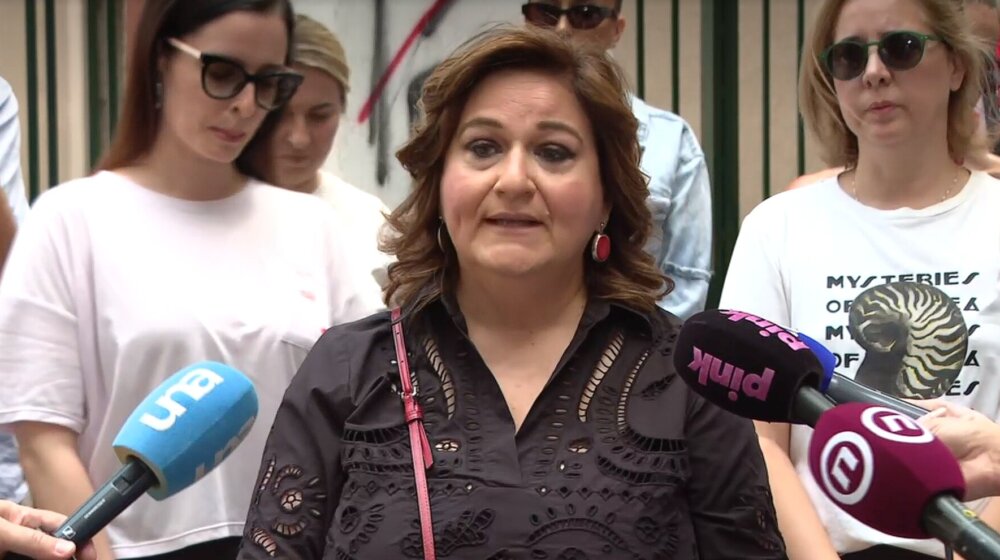 Roditelji đaka OŠ „Sveti Sava“ podržali napadnutu učiteljicu i opisali šta se tačno desilo 1