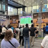 Kratkotrajne radosti i pognute glave: Kako su navijači u Beogradu ispratili meč između Srbije i Danske? (FOTO) 2