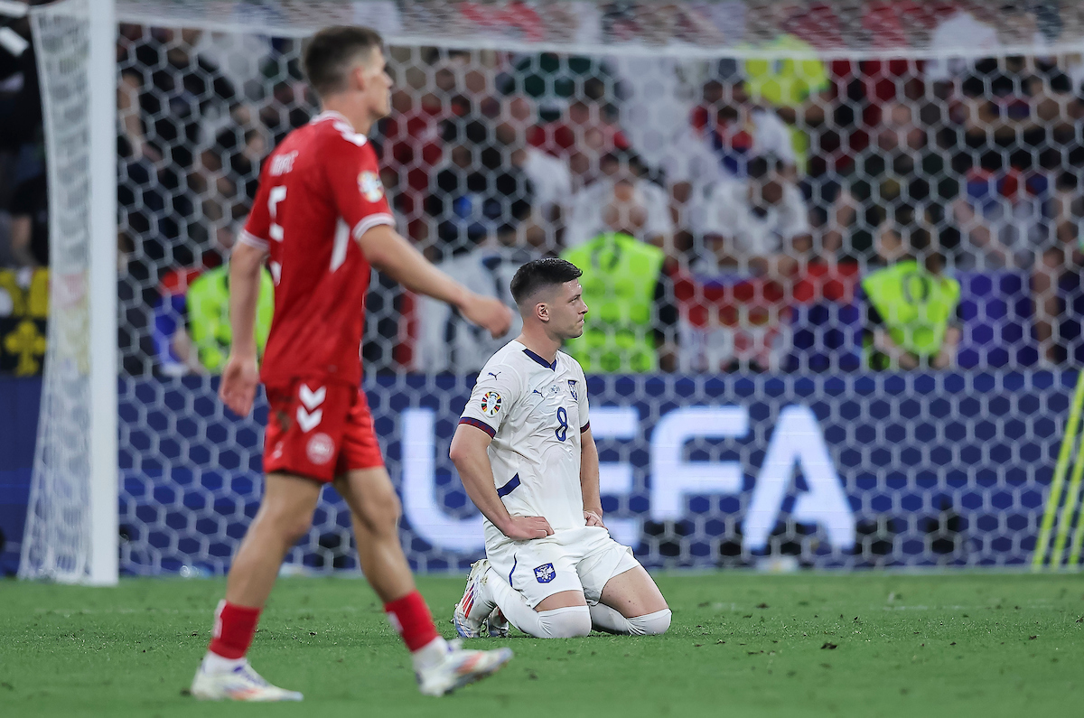 Piksijev EXPO na čairu* 2