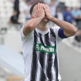 Partizan opet na tapetu FIFA: Suspenzija prelaznog roka zbog duga Asanu, Vazura uverava da će stvar biti rešena blagovremeno 17