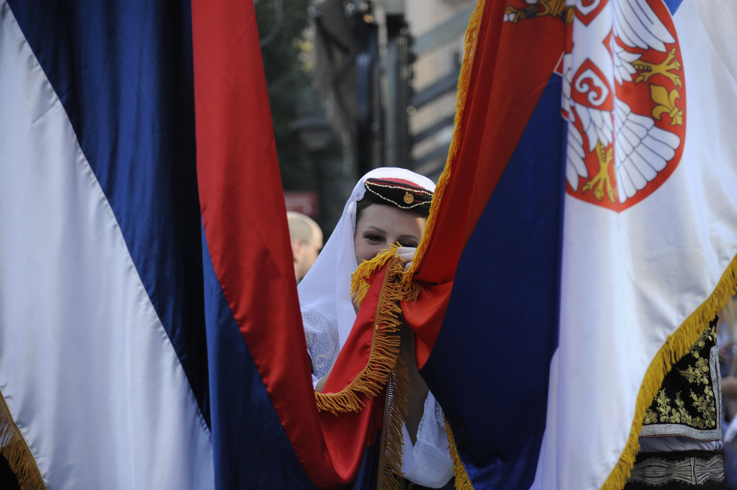 (FOTO) Kako je izgledala manifestacija "Jedan narod, jedan sabor - Srbija i Srpska" na Trgu republike u fotografijama? 17 (FOTO) Kako je izgledala manifestacija "Jedan narod, jedan sabor - Srbija i Srpska" na Trgu republike u fotografijama? 17